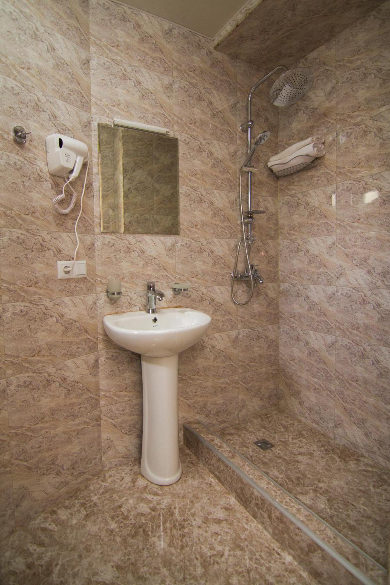 Hotel Care Inn Tbilisi Zewnętrze zdjęcie