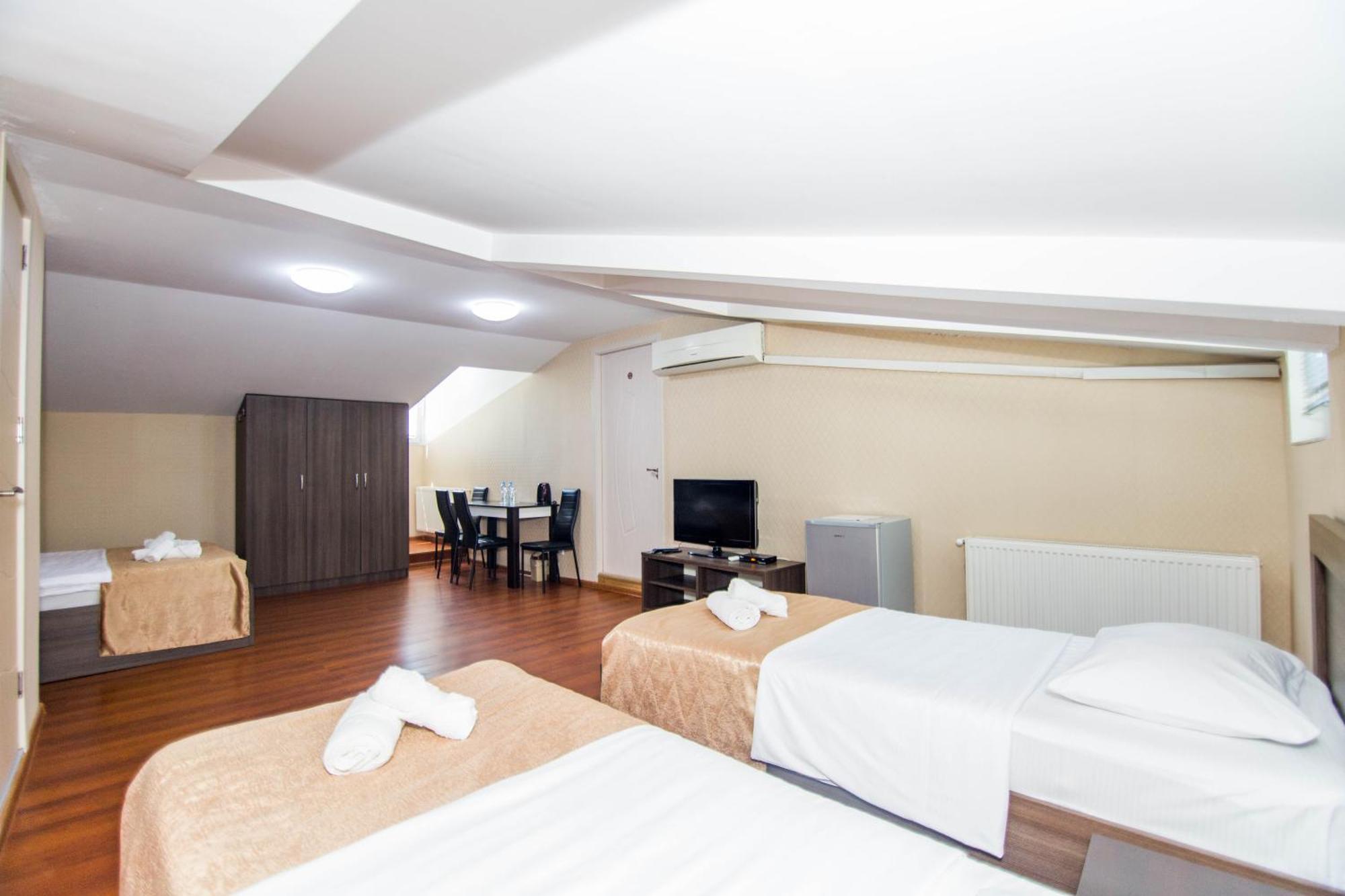 Hotel Care Inn Tbilisi Zewnętrze zdjęcie