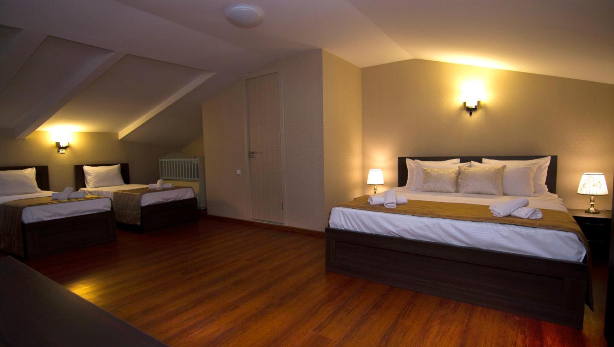 Hotel Care Inn Tbilisi Zewnętrze zdjęcie
